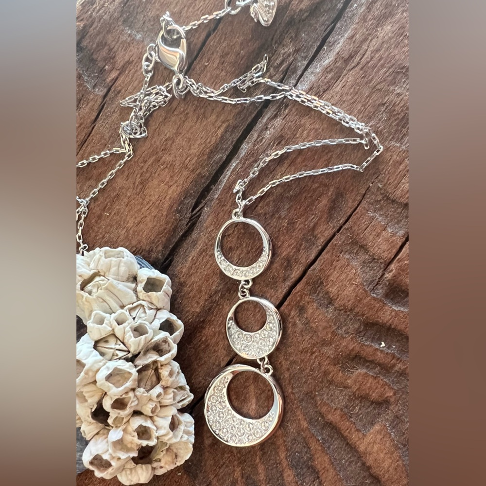 Swarovski Ragtime Necklace Crystals White Dainty
Minimalist Dangle Moon Tier